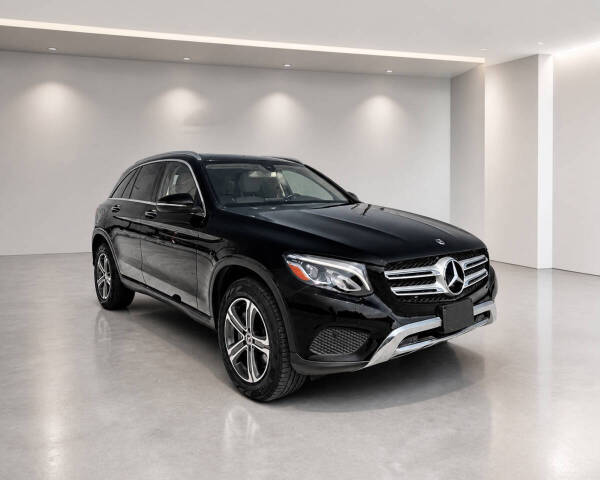 2019 Mercedes-Benz GLC - Image 1