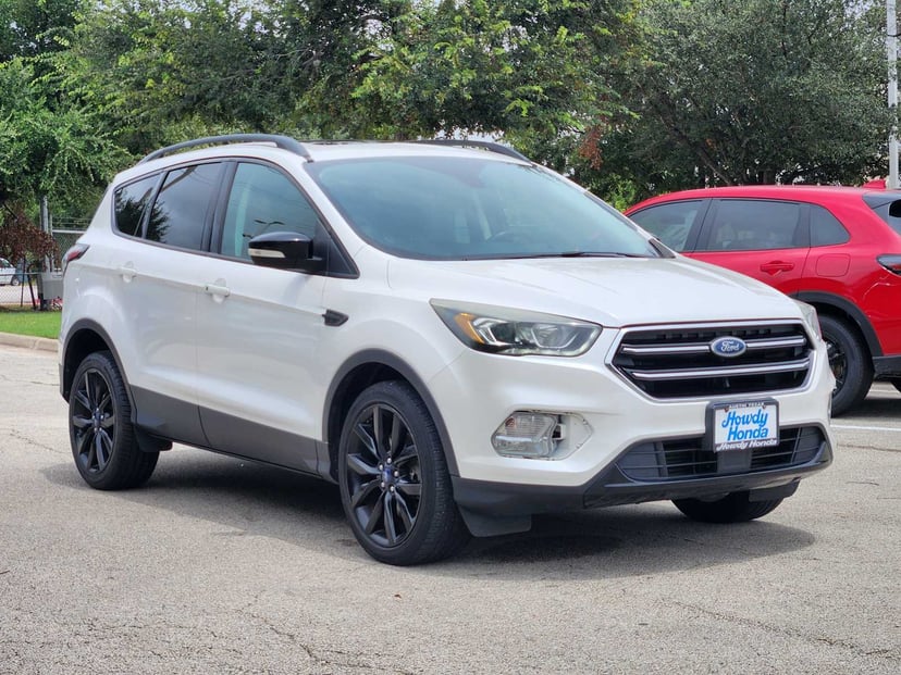 2017 Ford Escape - Image 2