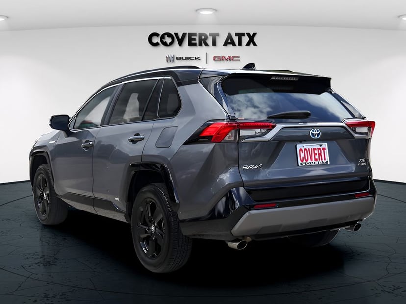 2021 Toyota RAV4 - Image 3
