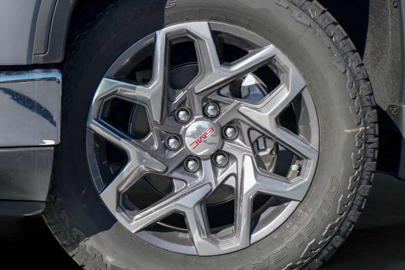 2026 GMC Sierra 1500 - Image 3