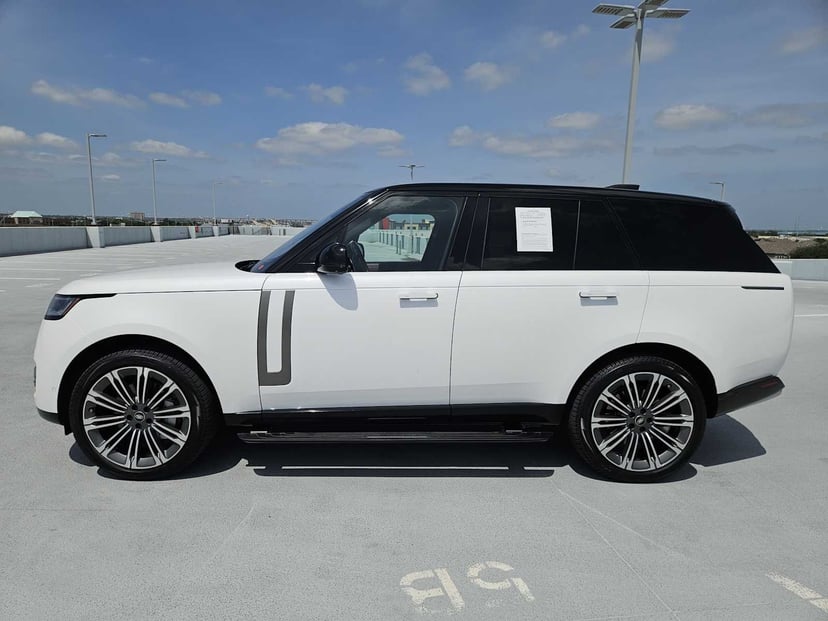 2023 Land Rover Range Rover - Image 3
