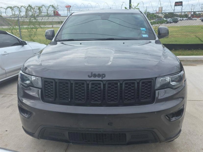 2018 Dodge Grand Cherokee - Image 3