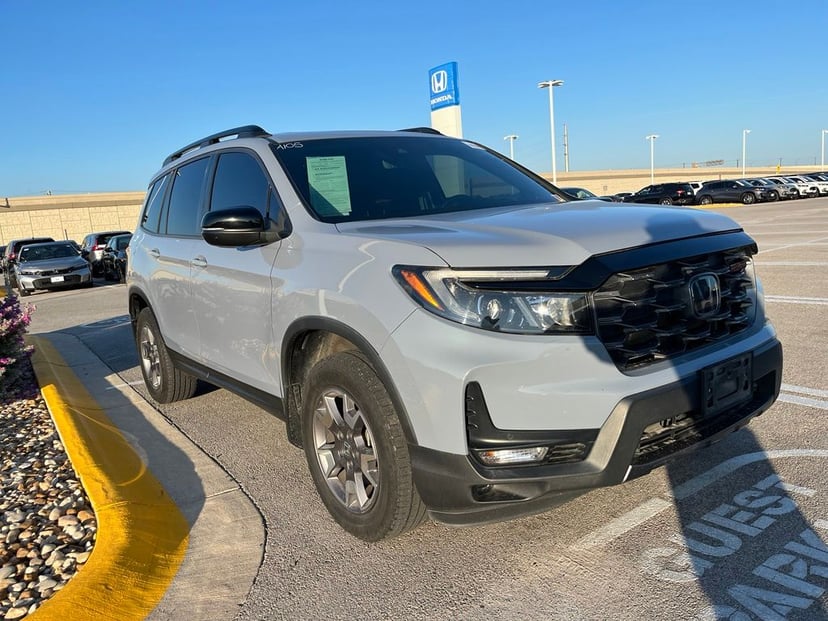 2022 Honda Passport - Image 1