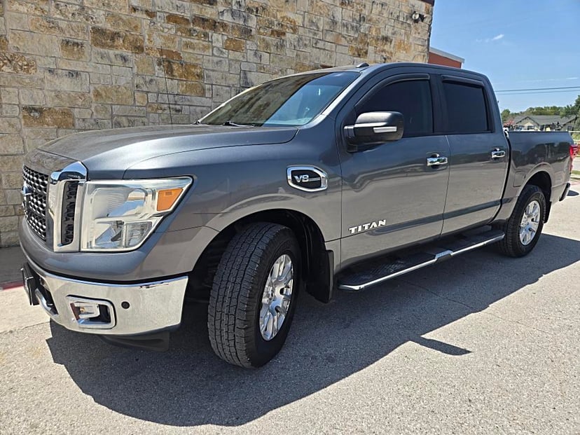 2017 Nissan Titan - Image 1