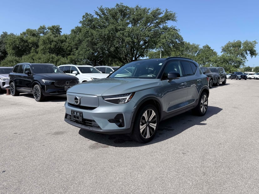 2023 Volvo XC40 Recharge - Image 1