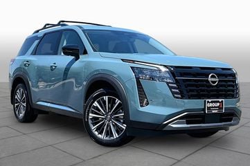 2026 Nissan Pathfinder - Image 2