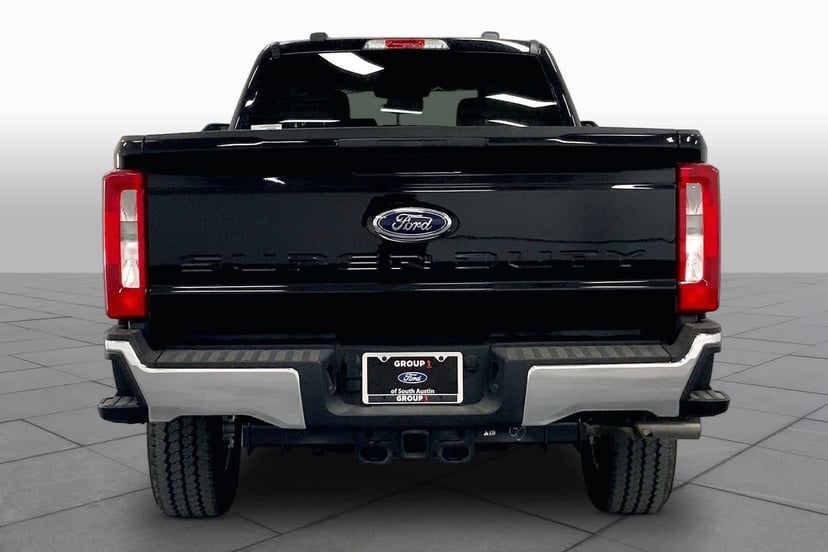 2026 Ford F-350 - Image 3