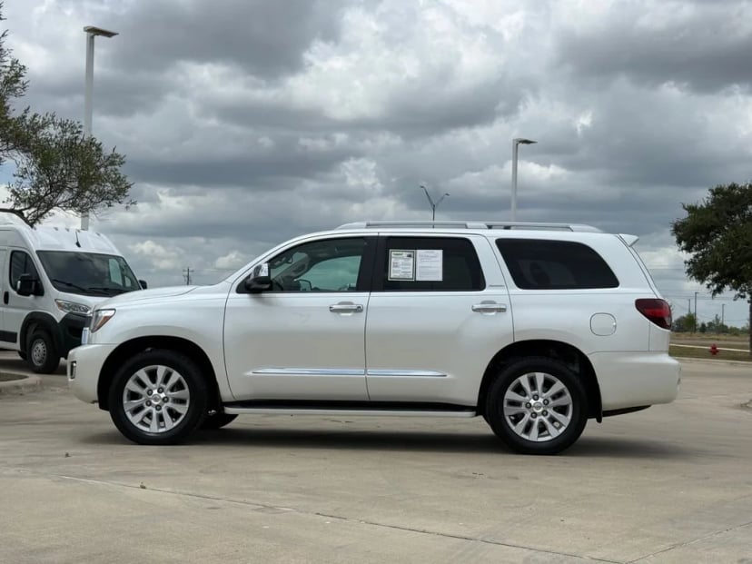 2018 Toyota Sequoia - Image 3