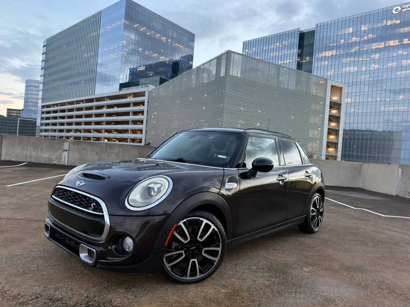 2016 MINI Hardtop - Image 1