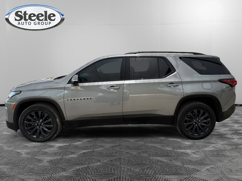2023 Chevrolet Traverse - Image 2