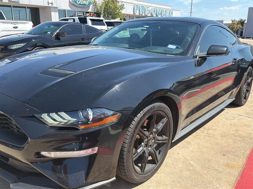2019 Ford Mustang - Image 2