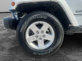 2017 Jeep Wrangler - Preview 14
