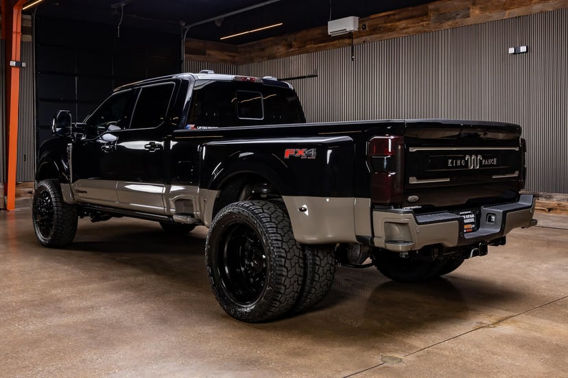 2026 Ford F-450 - Image 3