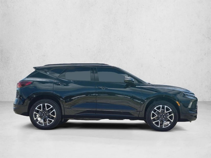 2026 Chevrolet Blazer - Image 2
