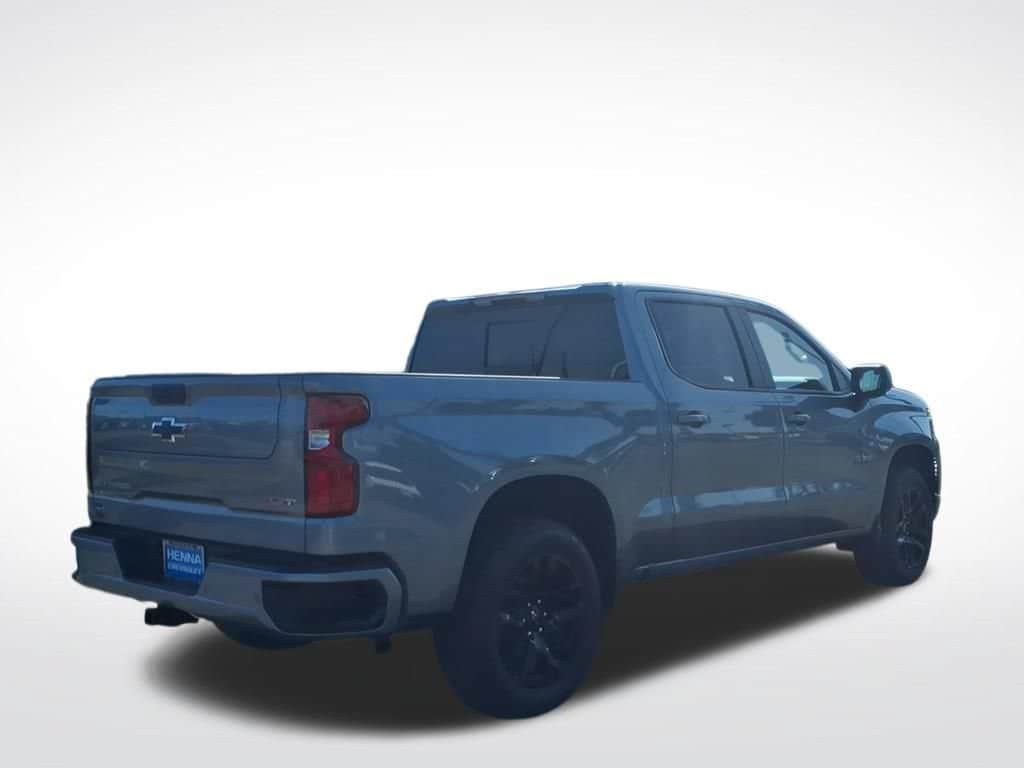 2026 Chevrolet Silverado 1500 - Image 3