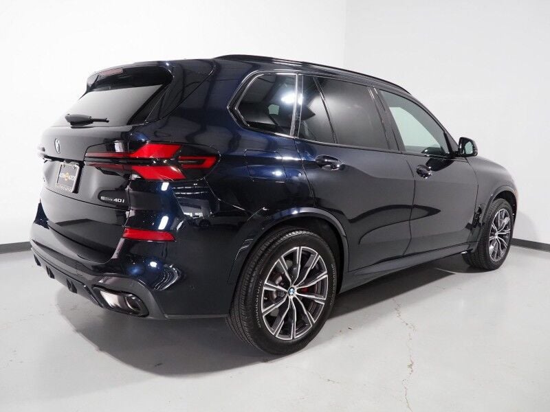 2026 BMW X5 sDrive40i - Image 1