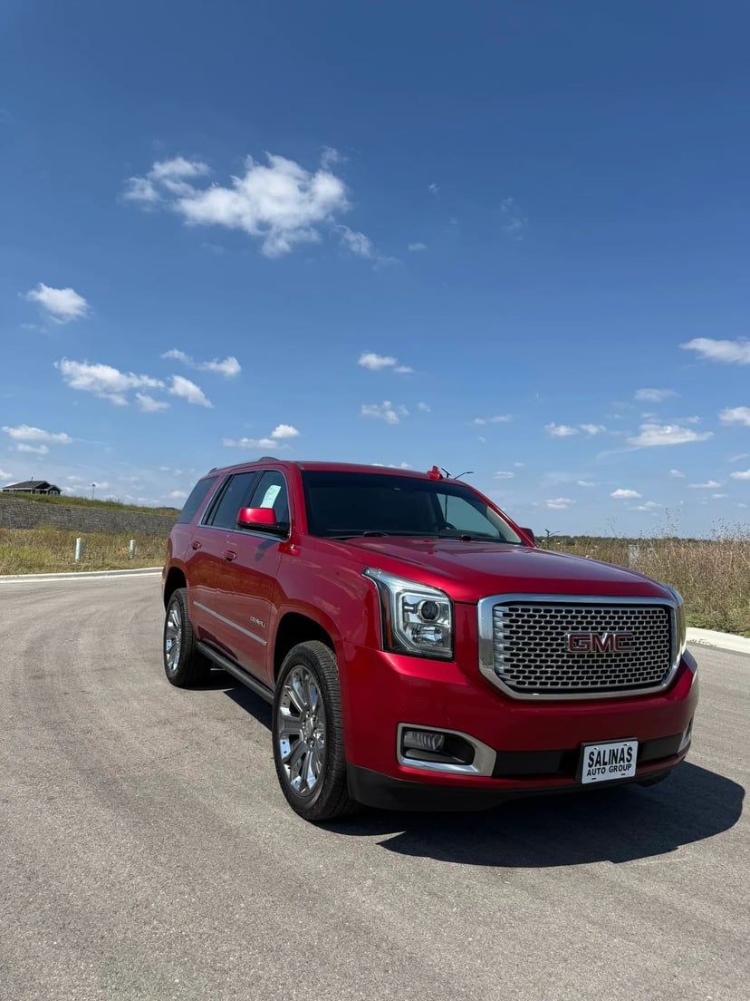 2015 GMC Yukon - Image 1