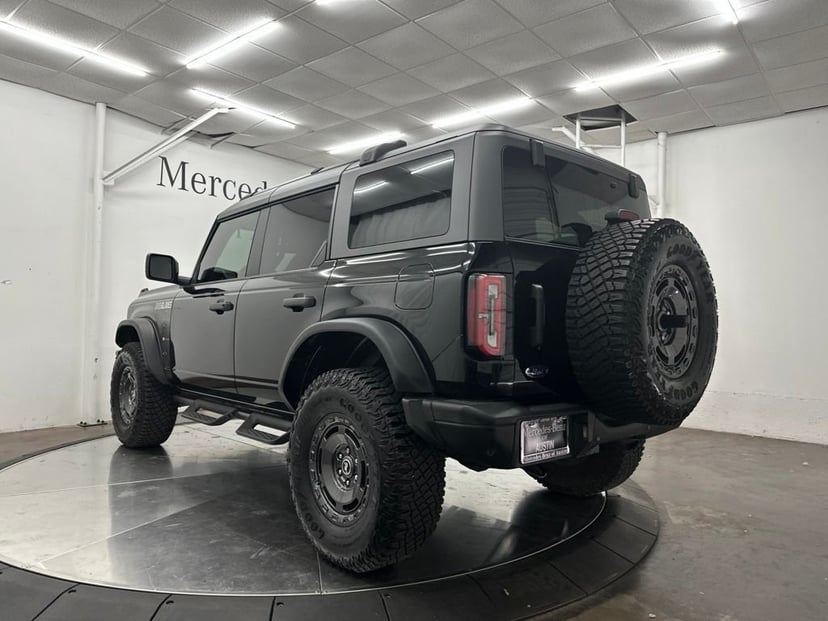 2024 Ford Bronco - Image 3