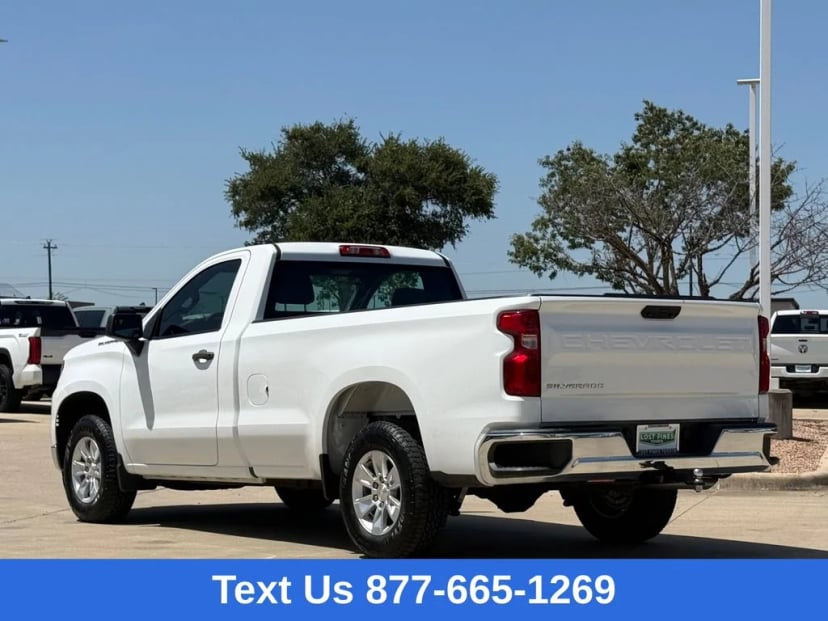 2022 Chevrolet Silverado - Image 3