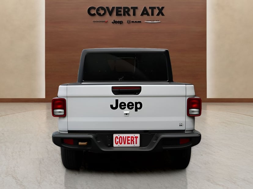 2026 Jeep Gladiator - Image 3