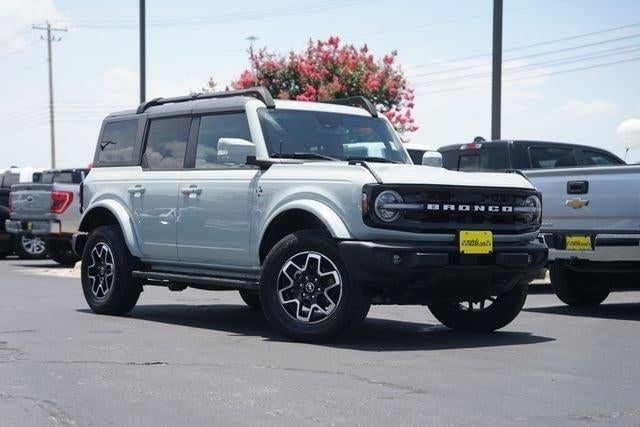 2023 Ford Bronco - Image 1