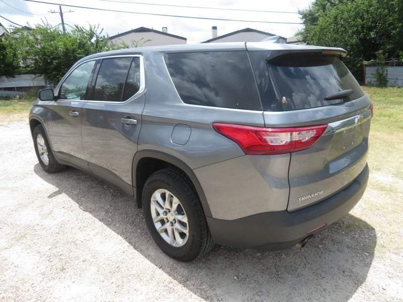 2018 Chevrolet Traverse - Image 3