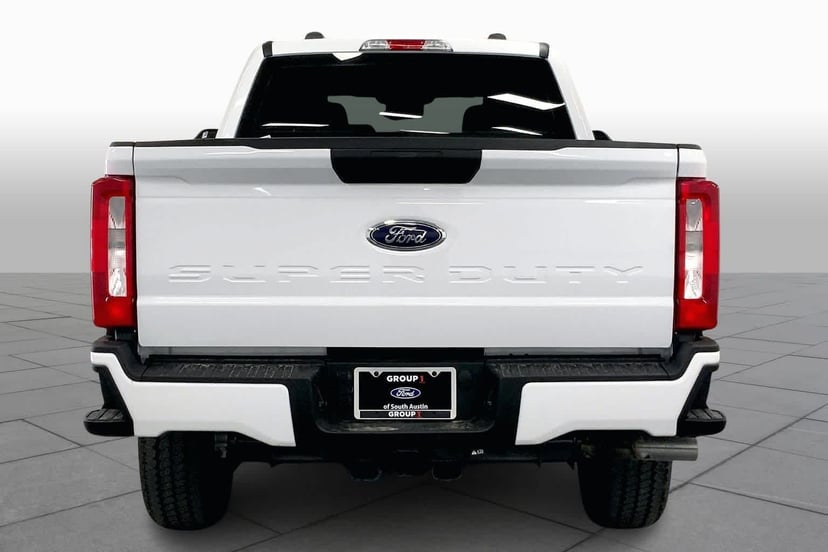 2026 Ford F-250 - Image 3