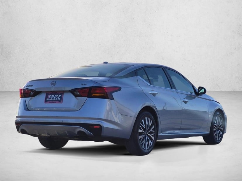 2024 Nissan Altima - Image 3