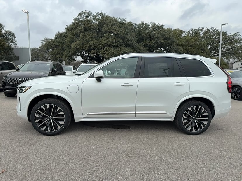 2026 Volvo XC90 - Image 3