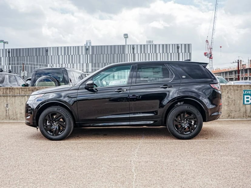 2026 Land Rover Discovery Sport - Image 2