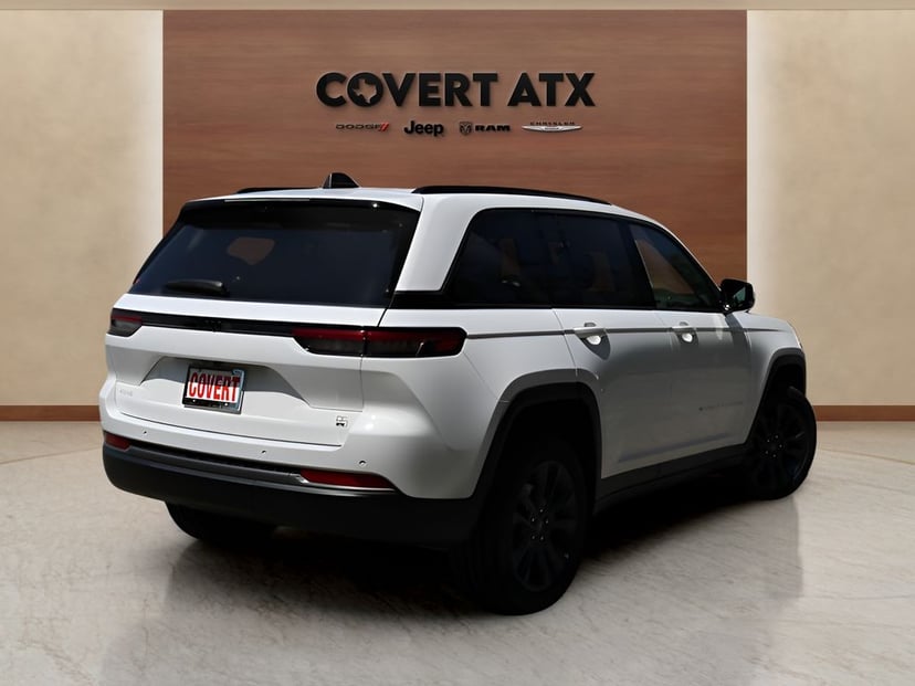 2026 Jeep Grand Cherokee - Image 2