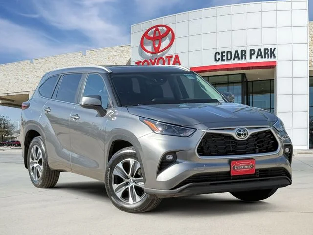 2026 Toyota Highlander - Image 1