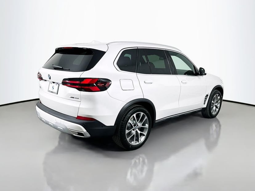 2026 BMW X5 - Image 3