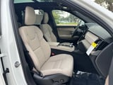 2026 Volvo XC90 - Preview 7