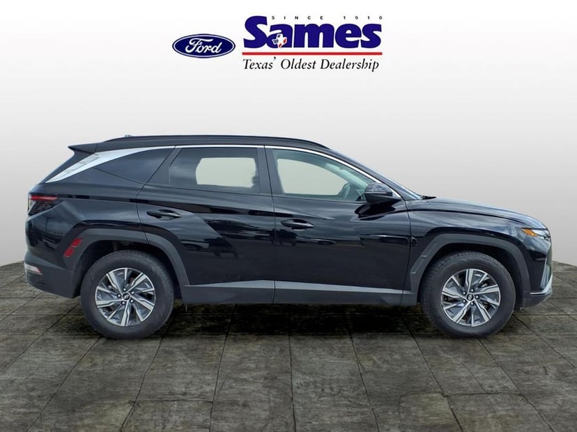 2023 Hyundai Tucson Hybrid - Image 2