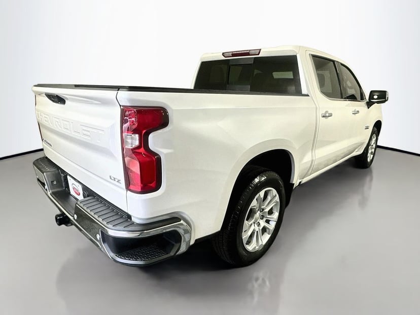 2023 Chevrolet Silverado 1500 - Image 3