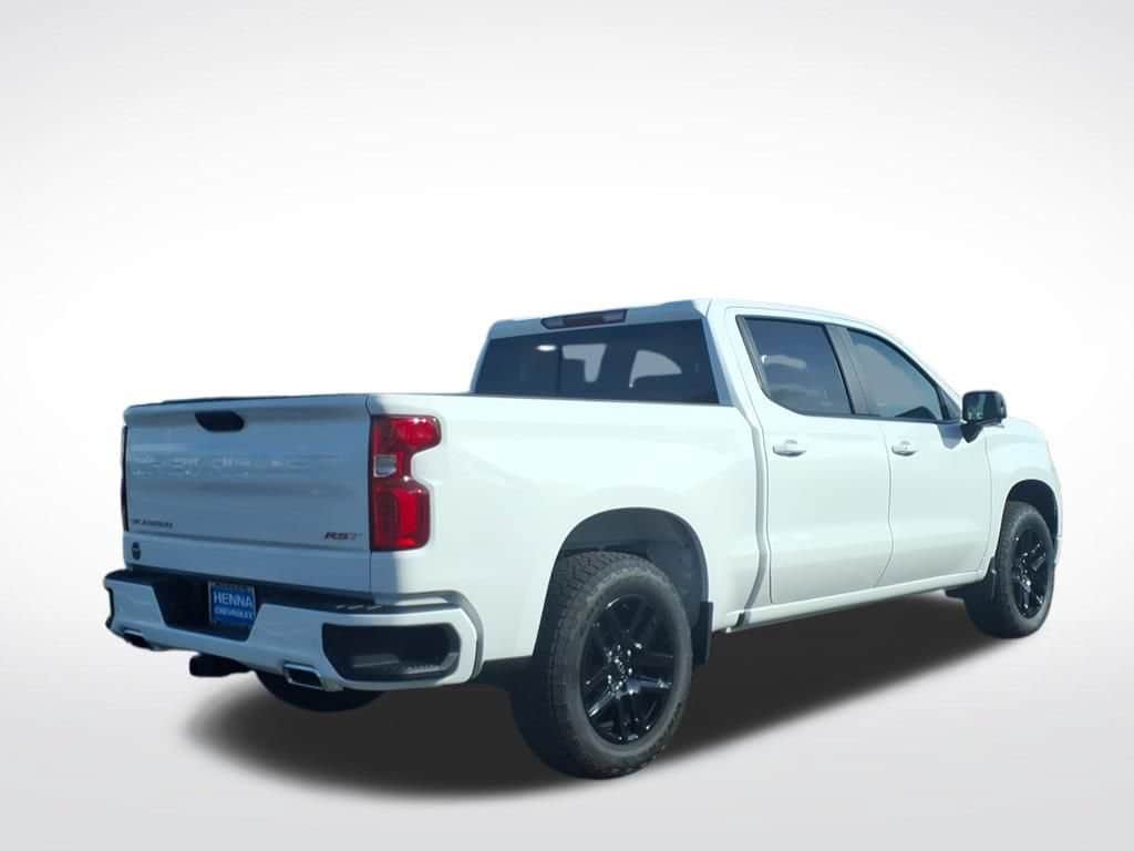 2026 Chevrolet Silverado 1500 - Image 3