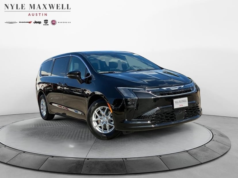2027 Chrysler Pacifica - Image 1