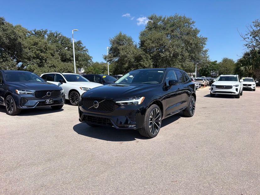 2027 Volvo XC60 - Image 1