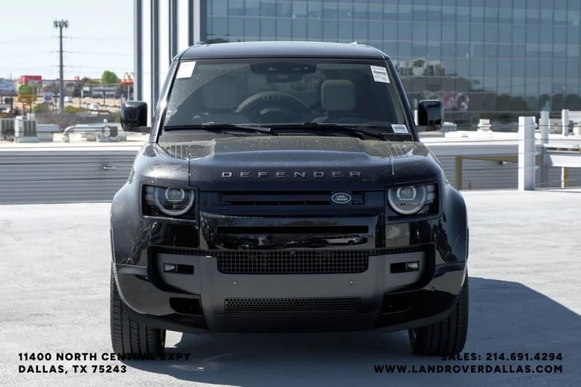 2026 Land Rover Defender - Image 2