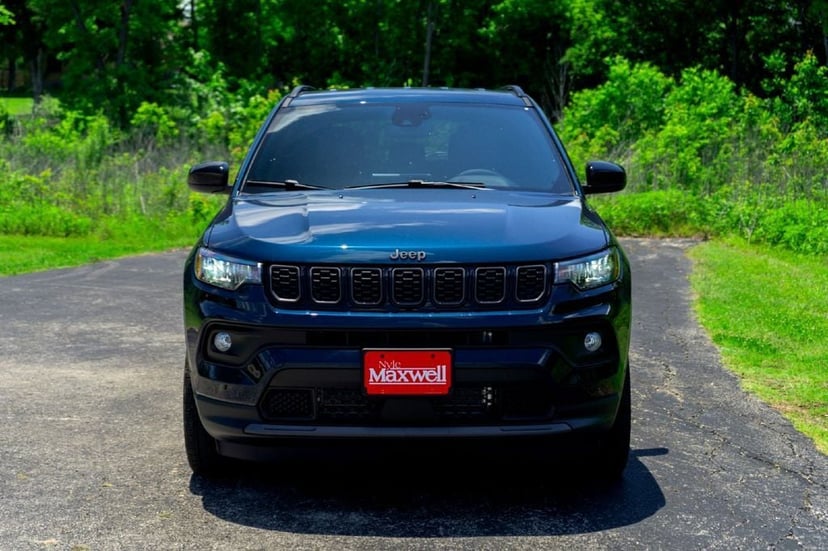 2026 Jeep Compass - Image 2