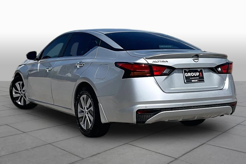2023 Nissan Altima - Image 1