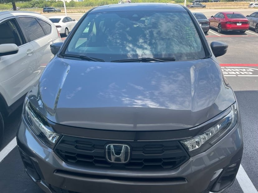 2025 Honda Odyssey - Image 2