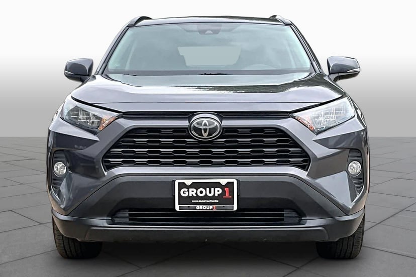 2020 Toyota RAV4 - Image 3