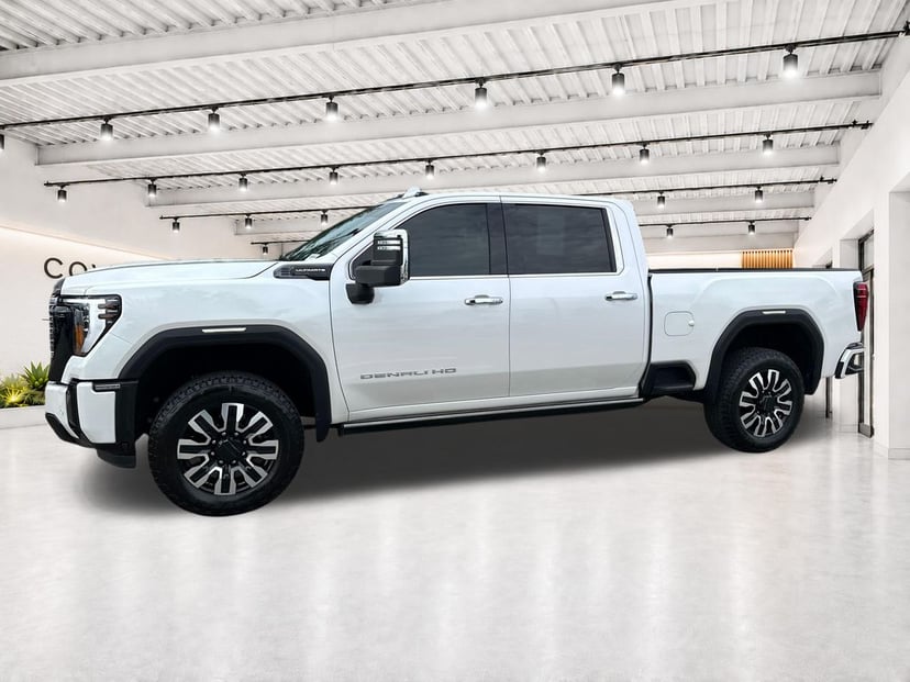 2025 GMC Sierra 2500HD Denali Ultimate - Image 3