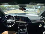 2027 Chevrolet Traverse - Preview 12