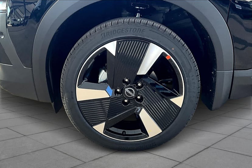 2026 Nissan Kicks MPV - Image 1