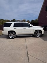 2015 Cadillac Escalade - Preview 2