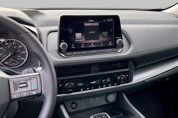 2026 Nissan Rogue - Image 2