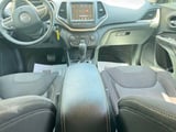 2017 Jeep Cherokee - Preview 14
